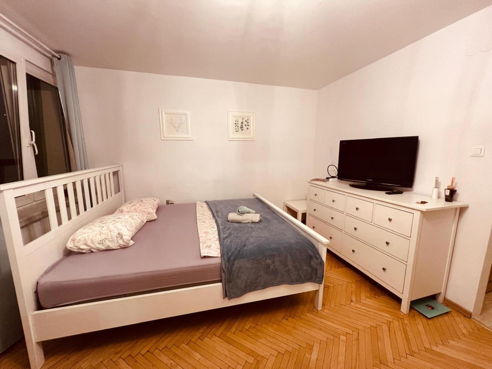Entire Studio In Centrum Apartamento Varsóvia Exterior foto